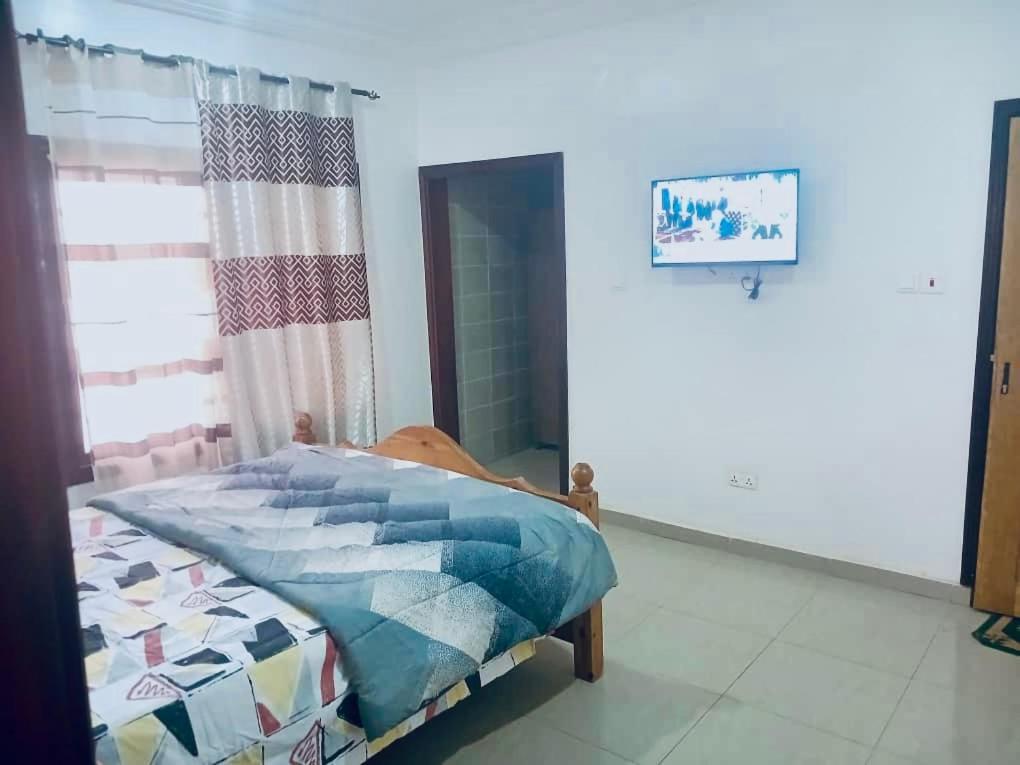 Mb Properties - Brufut Garden Apartments Esterno foto